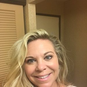 Meet your Posher, Kendra